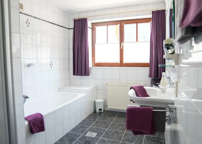 Haus Berta شقة لوتاش